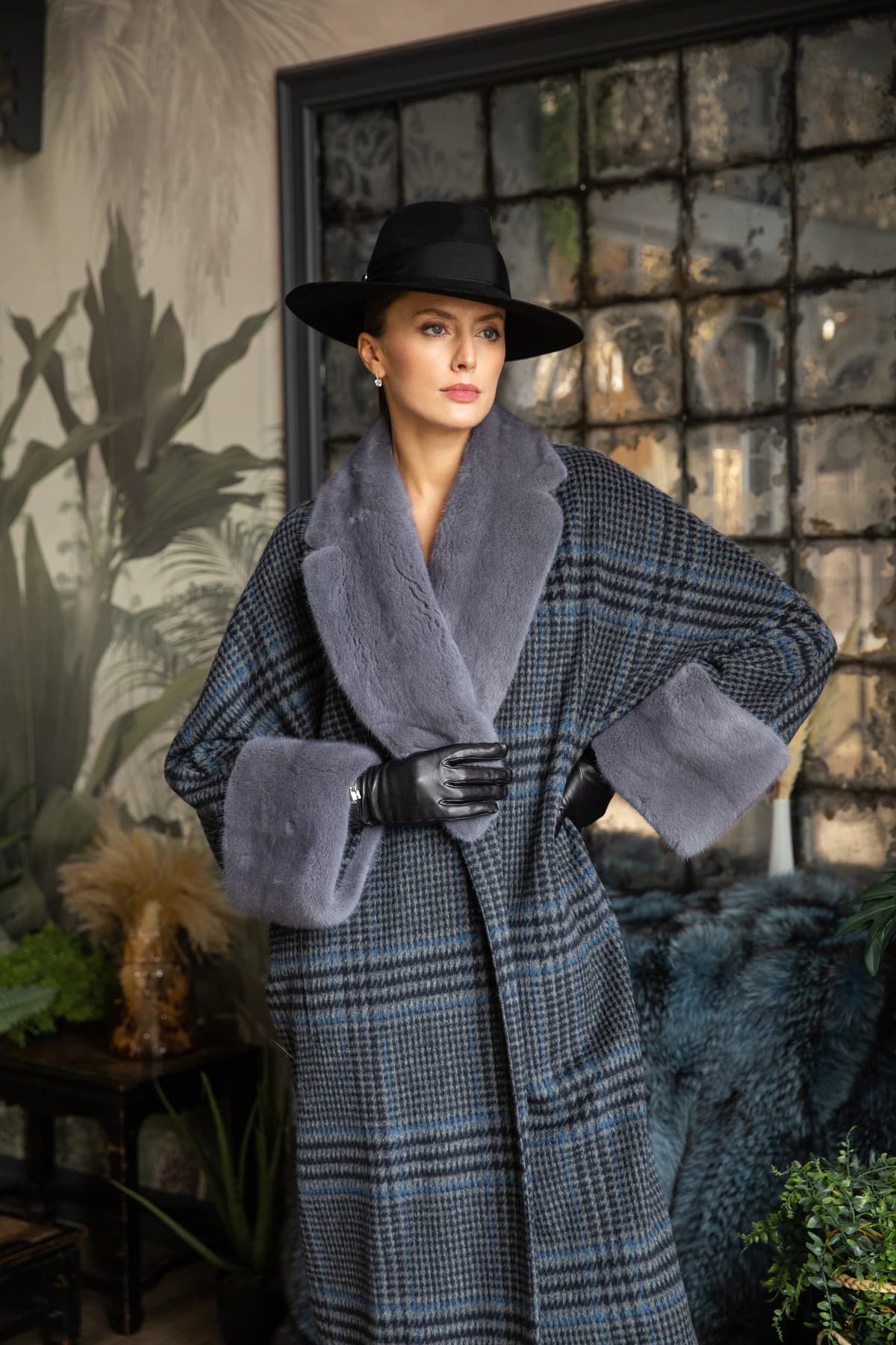 Шерстяное пальто