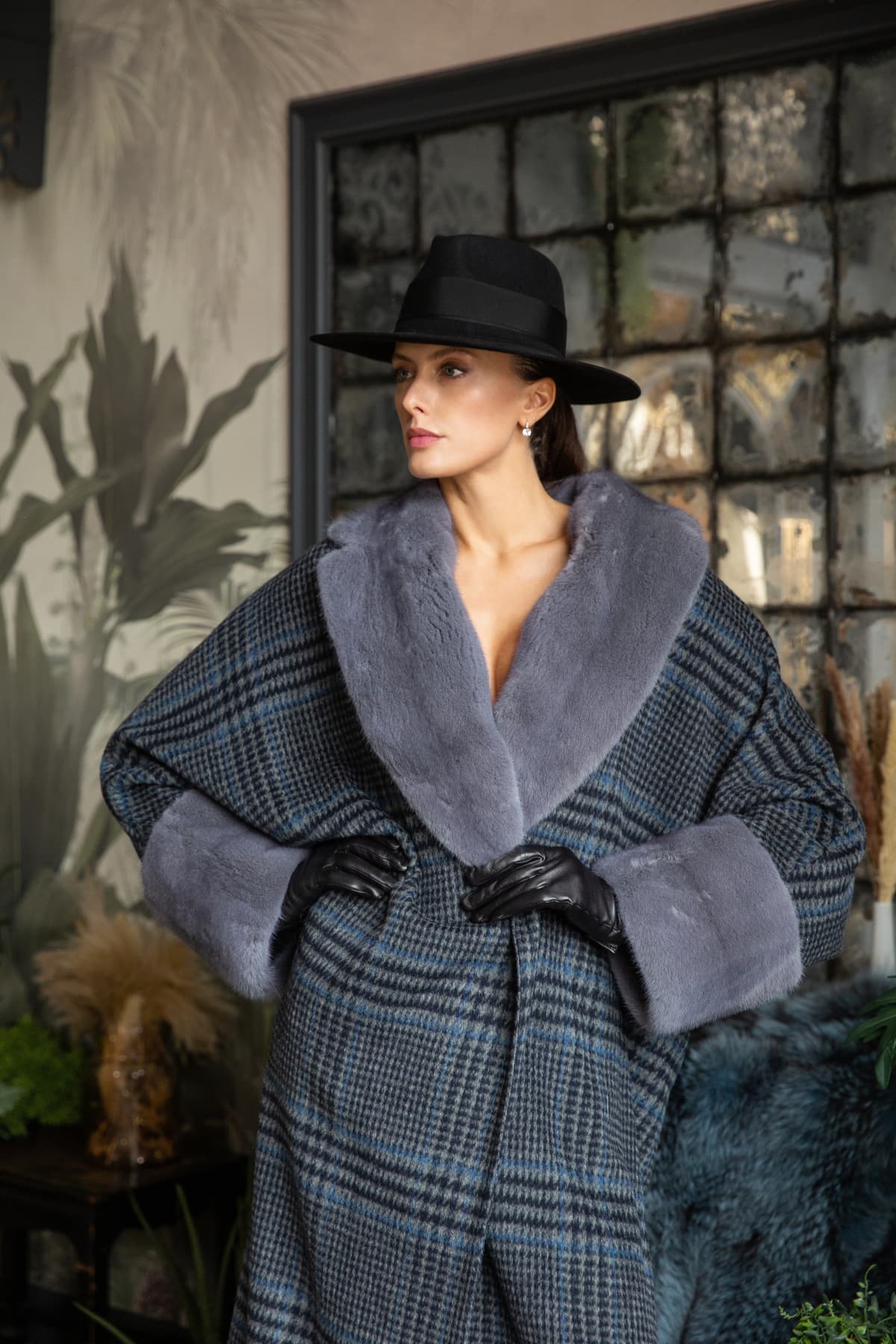 Шерстяное пальто